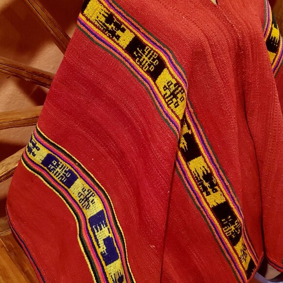 Antique Andean Poncho Journey to the Past: Outdoor Lovers, Gift Ideas - Picture 3 of 5